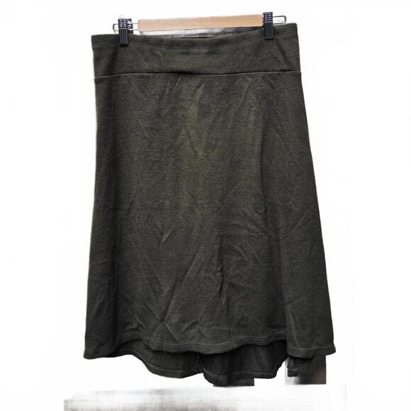 Smoking Lily Artsy Mid length Skirt With Handcrafted Fabric Appliques Med. - Picture 2 of 5